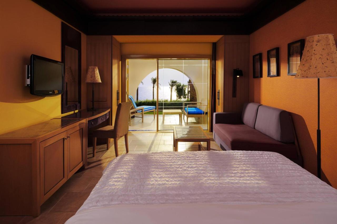 Retac Qunay Dahab Resort & Spa Dış mekan fotoğraf A room at the hotel